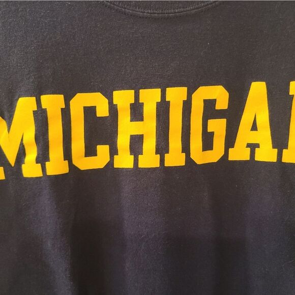 Michigan T Shirt - Picture 2 of 4